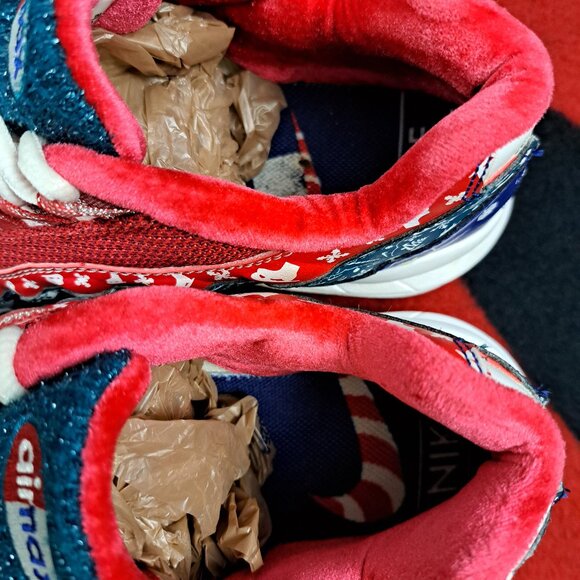 Women 7.5 / 6Y Nike Air Max 95 Ugly Christmas Sweater Sneakers - CT1593-100 - Picture 10 of 14